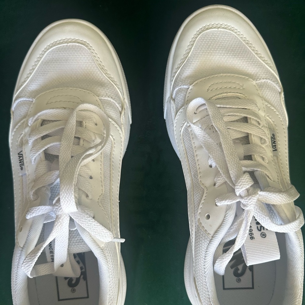 Vans Range EXP